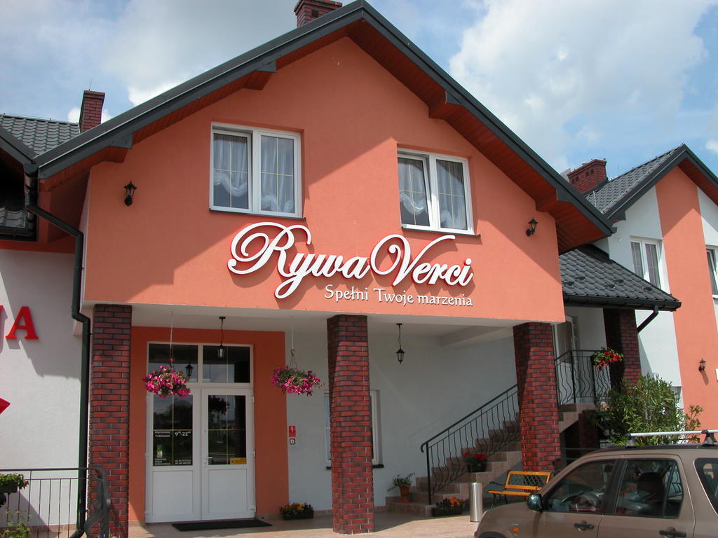 Hotel Restauracja Lorenzo Stopnica Экстерьер фото